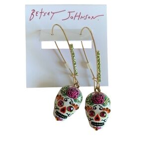 Betsey Johnson NWT Day of the Dead Scull Earrings with GORGEOUS Rhinestones! OS